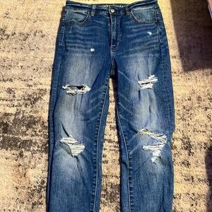 American Eagle highest rise keying with cuts super strength x. Size 8